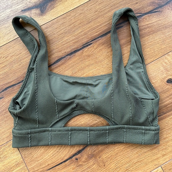 Aerie bathing suit top - Picture 2 of 3